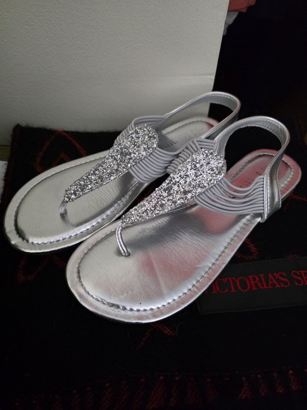 Dream Pairs Silver Glitter Slingback Sandals
